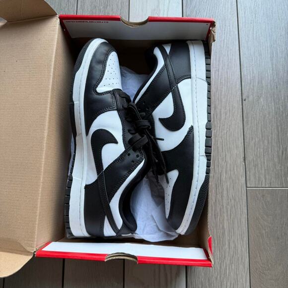 Nike dunk low panda trainers - Picture 1 of 8